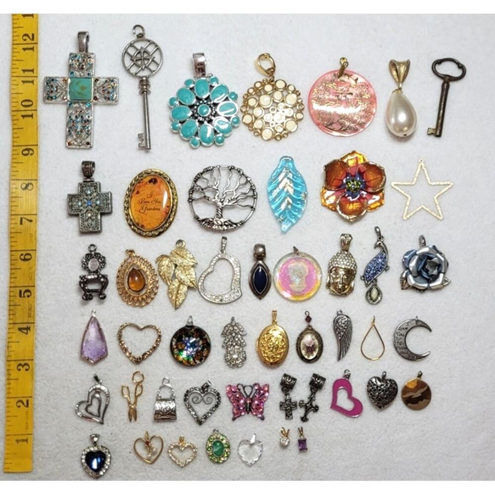 Vintage 48 Pc Pendants Lot For Necklaces Crafting Jewelry Making Estate Upcycle